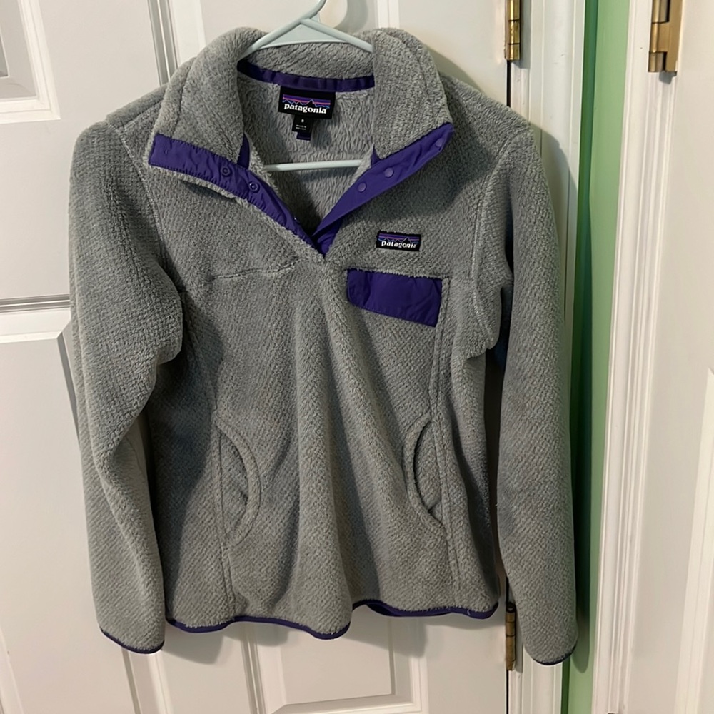 Fuzzy Patagonia, purple and gray size small